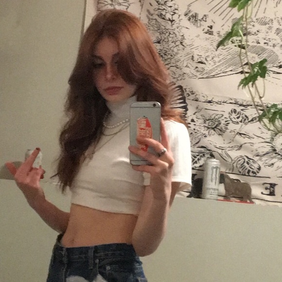 Meet your Posher, Kayla - Picture 1 of 1